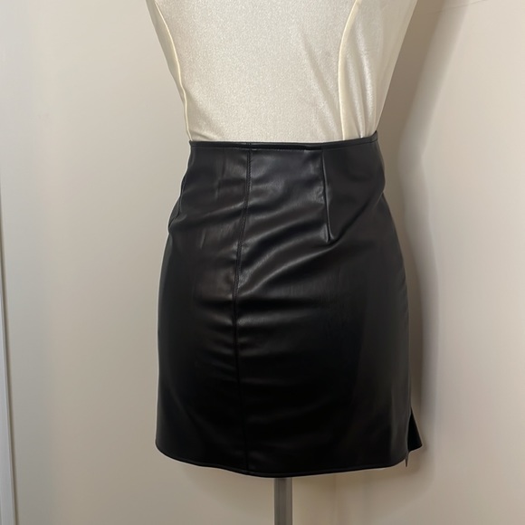 Noisy May Faux Leather Skirt - Picture 3 of 5